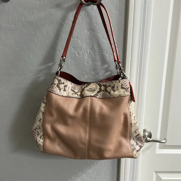 Coach Lexy F13691 Purse - Picture 2 of 10